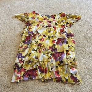 Beautiful flowy floral top